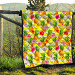 Yellow Striped Pineapple Pattern Print Quilt