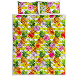 Yellow Striped Pineapple Pattern Print Quilt Bed Set