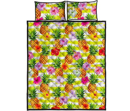 Yellow Striped Pineapple Pattern Print Quilt Bed Set