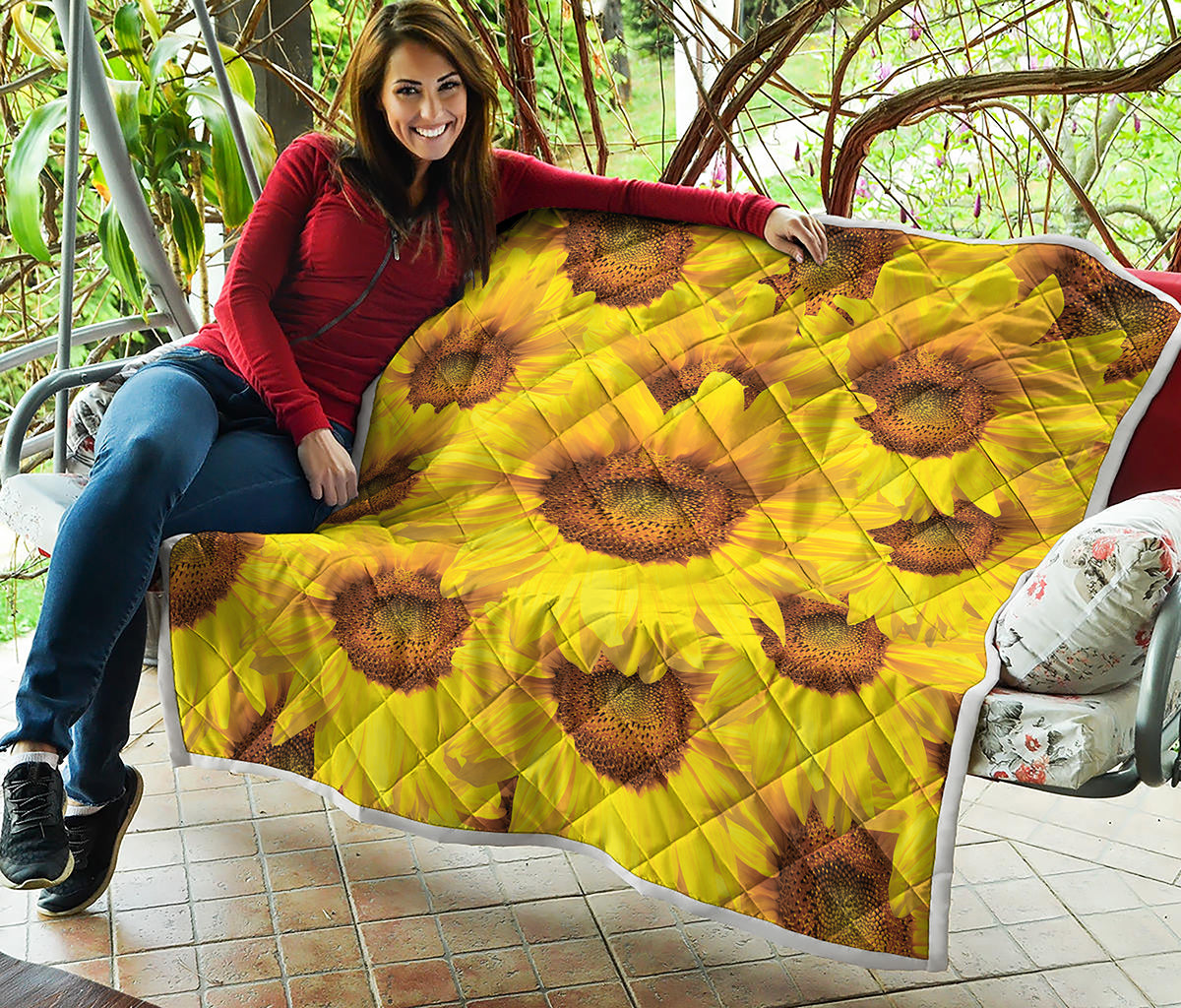 Yellow Sunflower Print Quilt