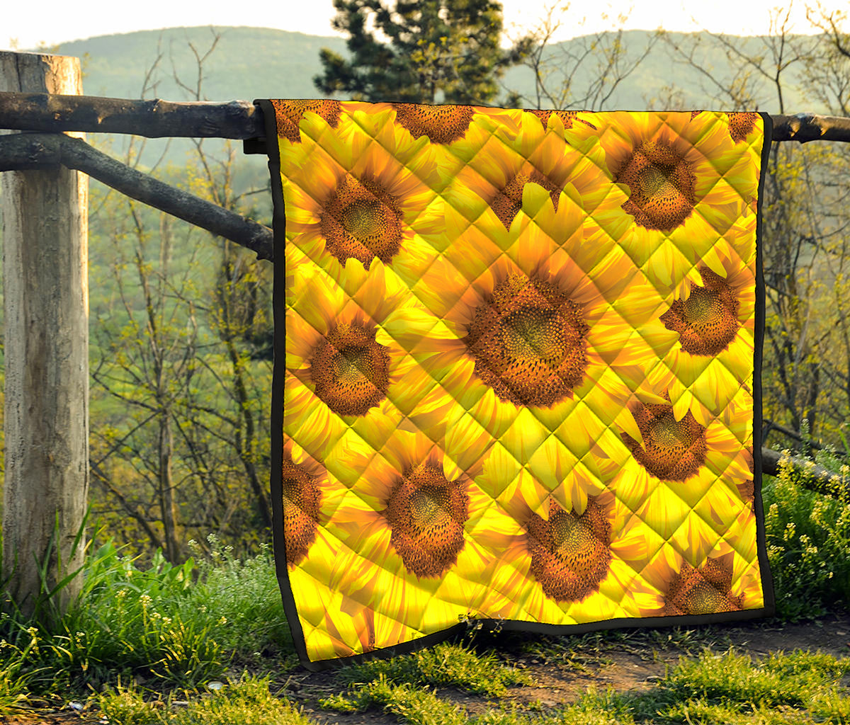 Yellow Sunflower Print Quilt