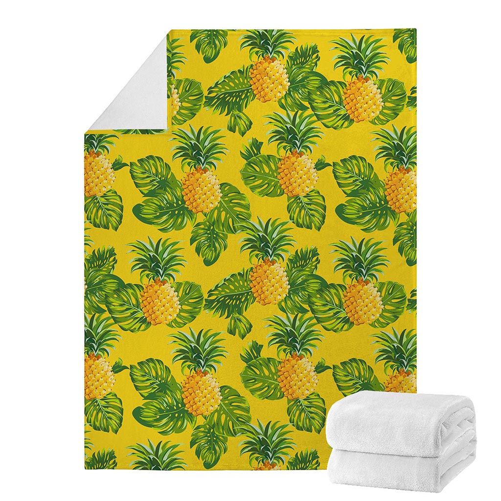 Yellow Tropical Pineapple Pattern Print Blanket