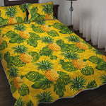 Yellow Tropical Pineapple Pattern Print Quilt Bed Set