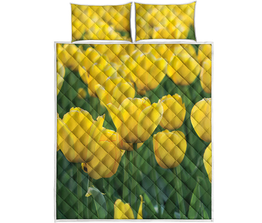 Yellow Tulip Print Quilt Bed Set