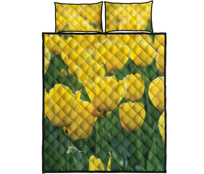 Yellow Tulip Print Quilt Bed Set