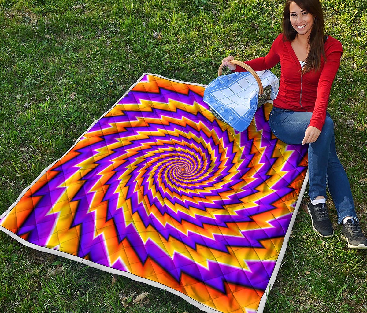 Yellow Twisted Moving Optical Illusion Quilt