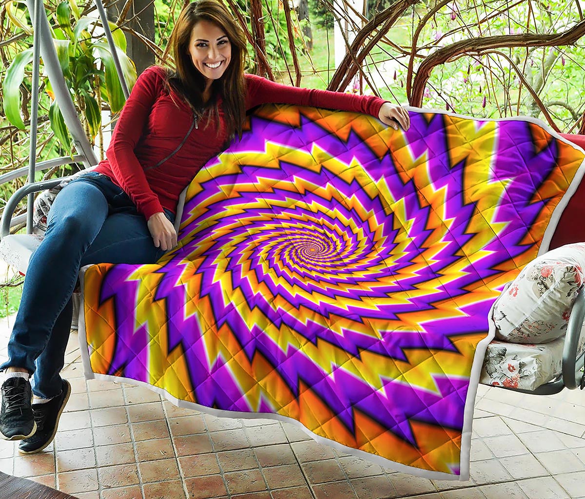 Yellow Twisted Moving Optical Illusion Quilt