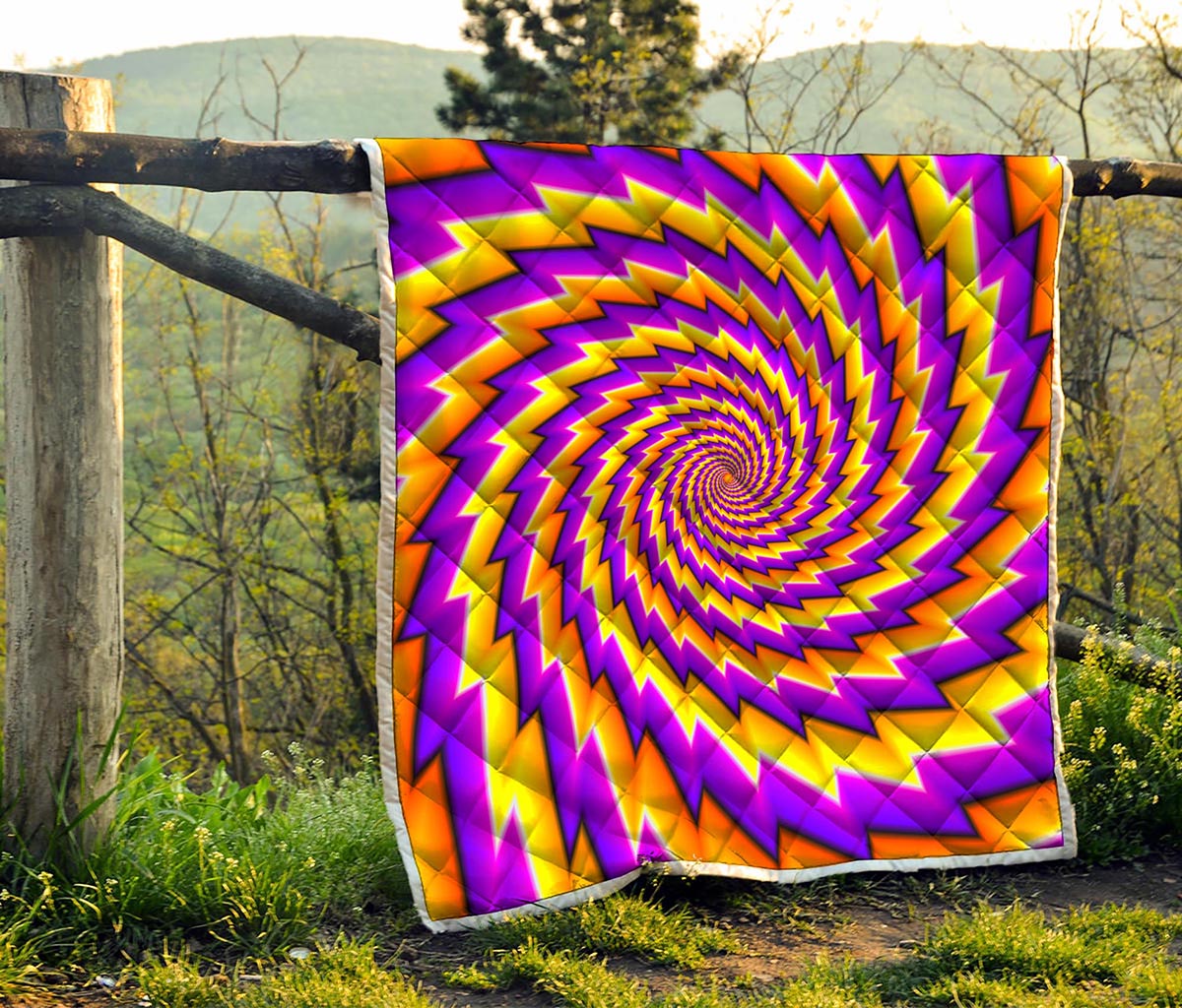 Yellow Twisted Moving Optical Illusion Quilt