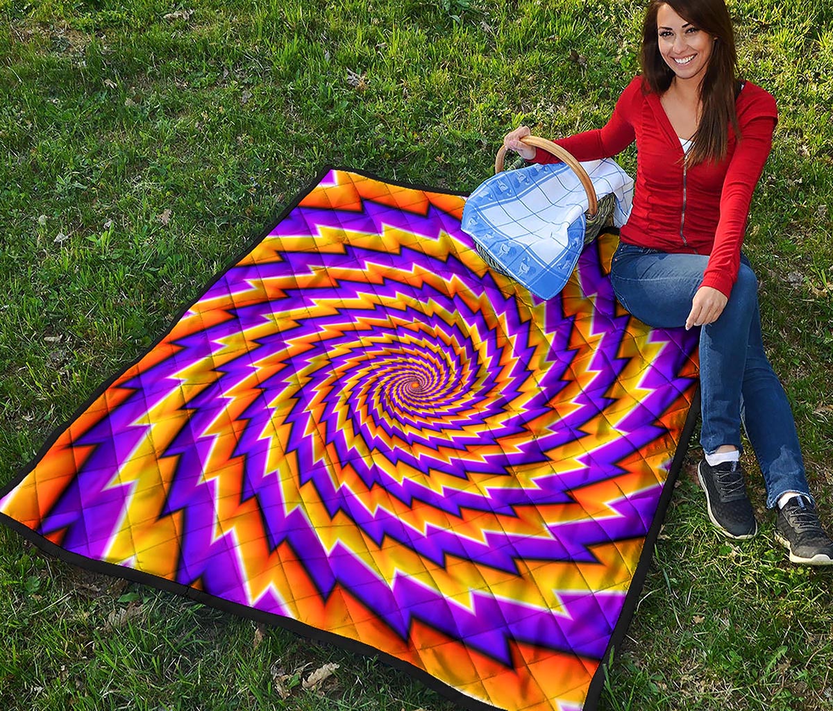 Yellow Twisted Moving Optical Illusion Quilt