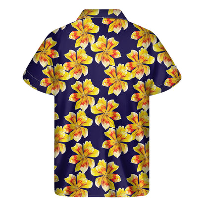 Yellow Watercolor Lily Pattern Print Men's Short Sleeve Shirt