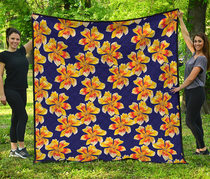 Yellow Watercolor Lily Pattern Print Quilt
