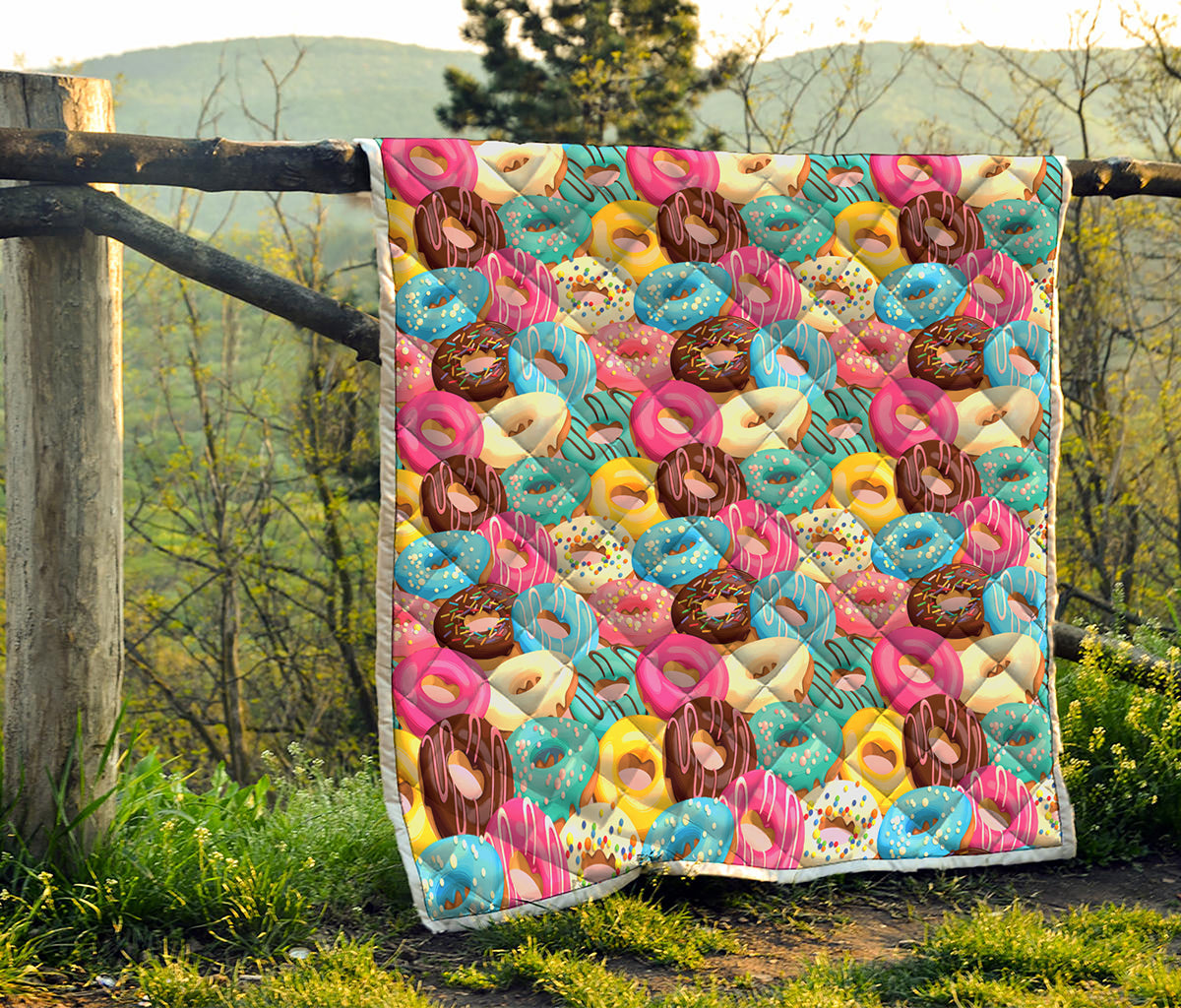 Yummy Donut Pattern Print Quilt