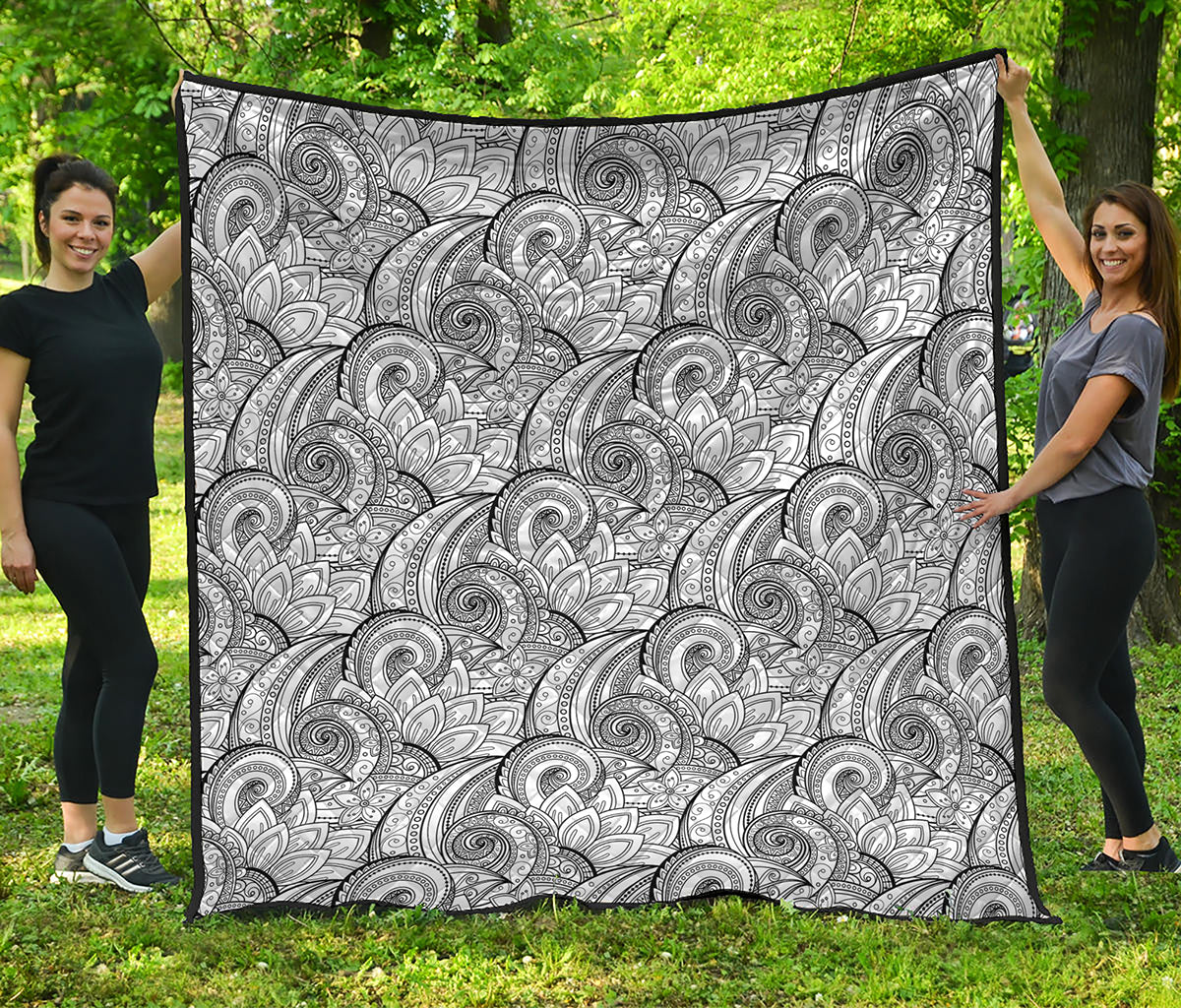 Zentangle Flower Pattern Print Quilt