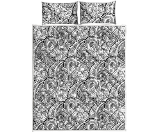 Zentangle Flower Pattern Print Quilt Bed Set