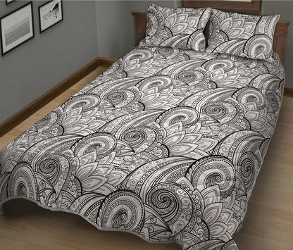 Zentangle Flower Pattern Print Quilt Bed Set