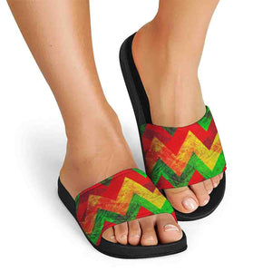 Zig Zag Reggae Pattern Print Black Slide Sandals
