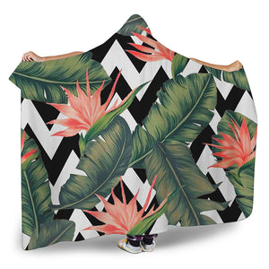 Zig Zag Tropical Pattern Print Hooded Blanket