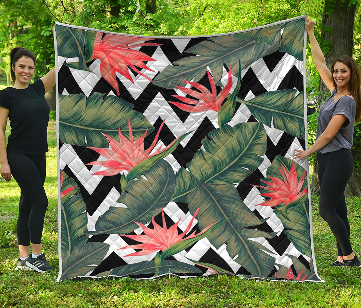 Zig Zag Tropical Pattern Print Quilt