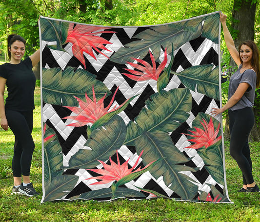 Zig Zag Tropical Pattern Print Quilt