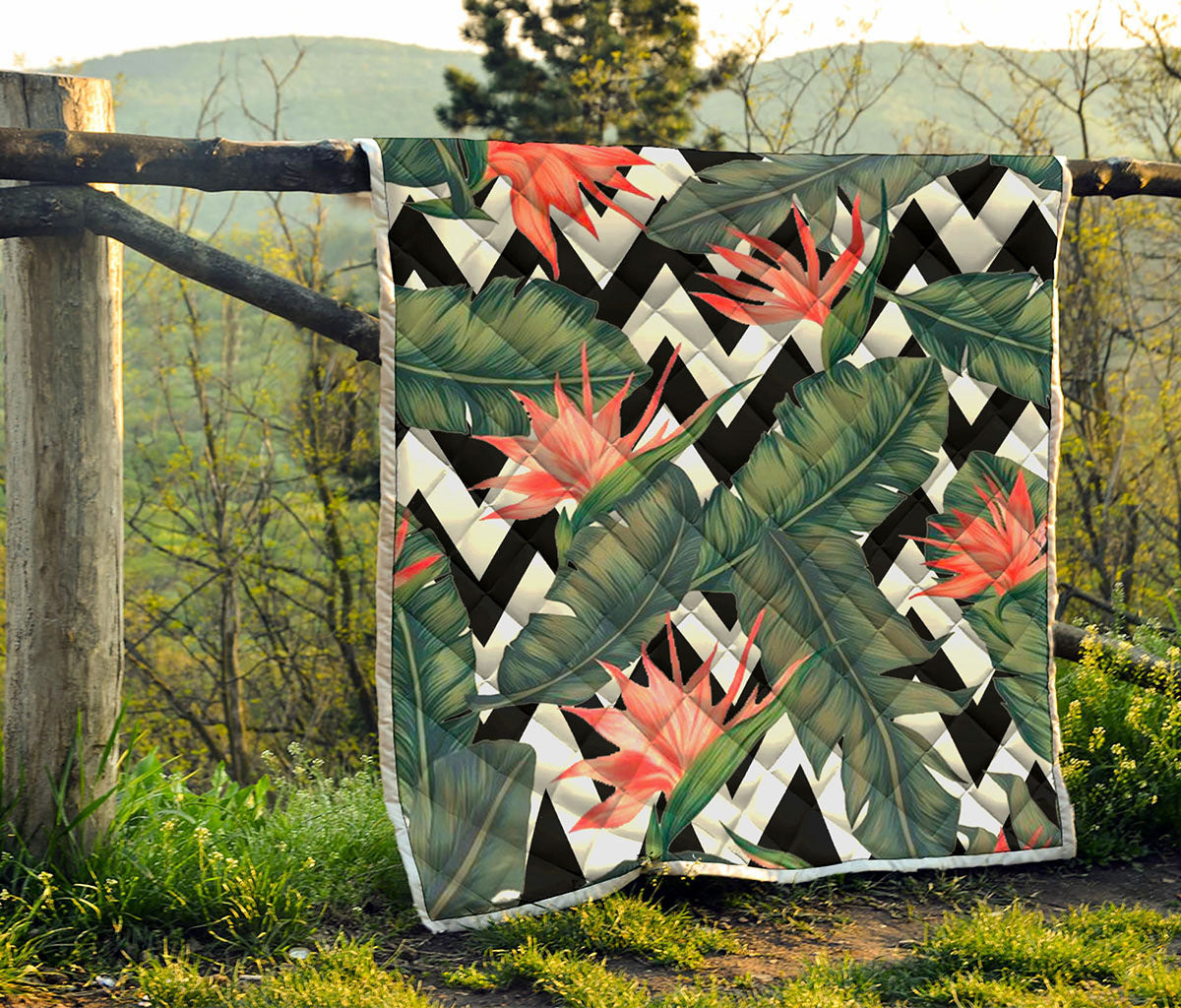 Zig Zag Tropical Pattern Print Quilt