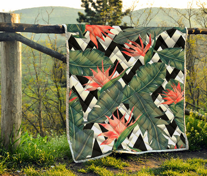 Zig Zag Tropical Pattern Print Quilt