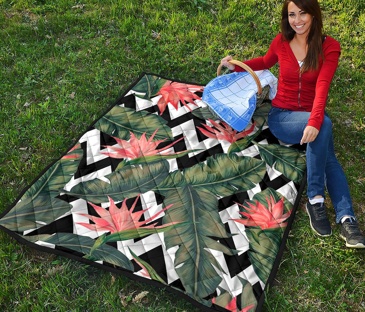 Zig Zag Tropical Pattern Print Quilt