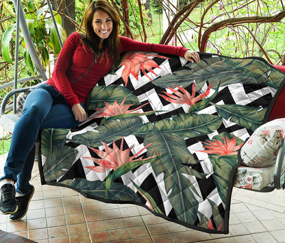 Zig Zag Tropical Pattern Print Quilt