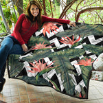 Zig Zag Tropical Pattern Print Quilt