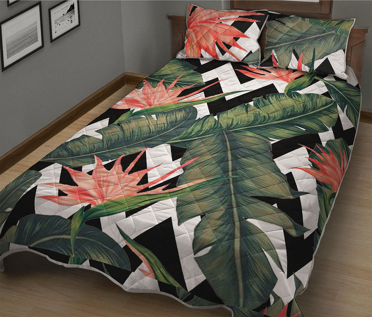 Zig Zag Tropical Pattern Print Quilt Bed Set