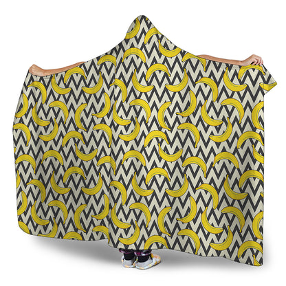 Zigzag Banana Pattern Print Hooded Blanket