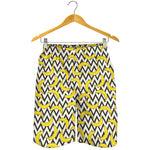 Zigzag Banana Pattern Print Men's Shorts