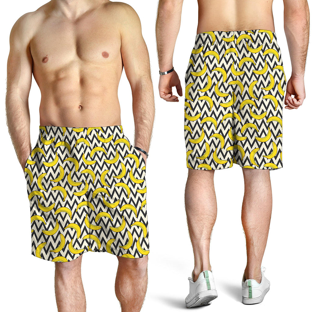 Zigzag Banana Pattern Print Men's Shorts