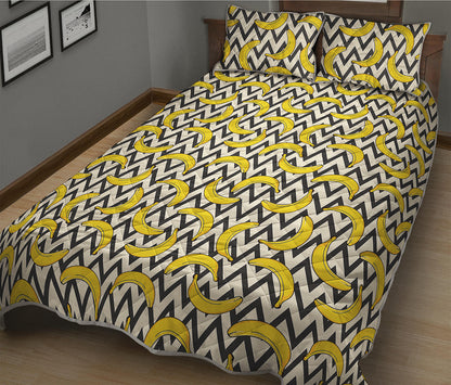 Zigzag Banana Pattern Print Quilt Bed Set