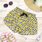 Zigzag Banana Pattern Print Women's Shorts