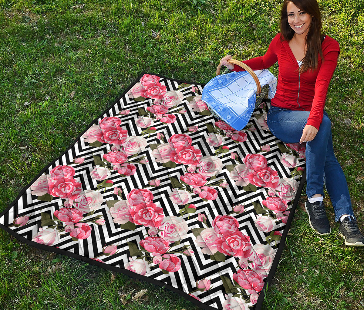 Zigzag Peony And Rose Pattern Print Quilt