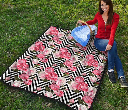 Zigzag Peony And Rose Pattern Print Quilt