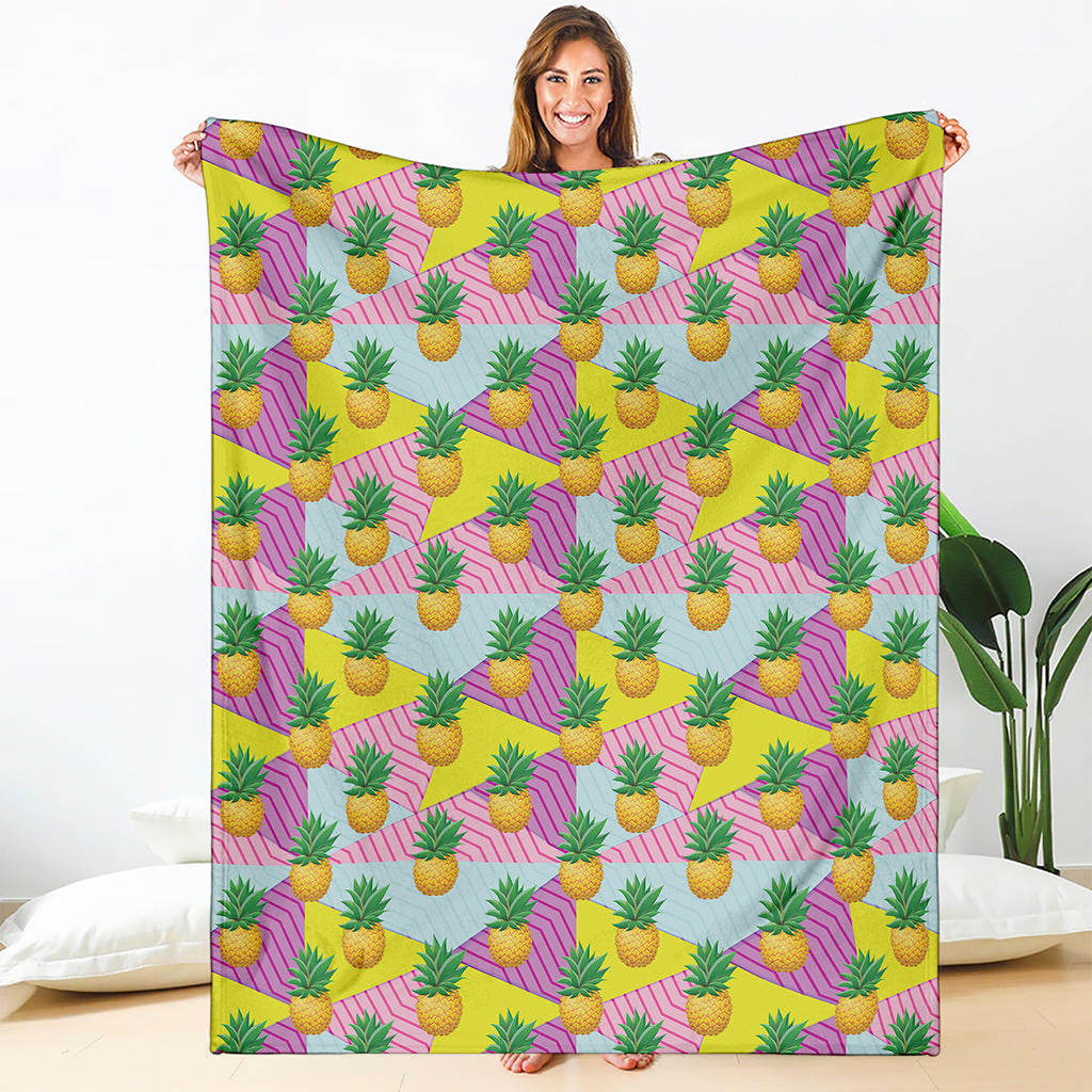 Zigzag Pineapple Pattern Print Blanket