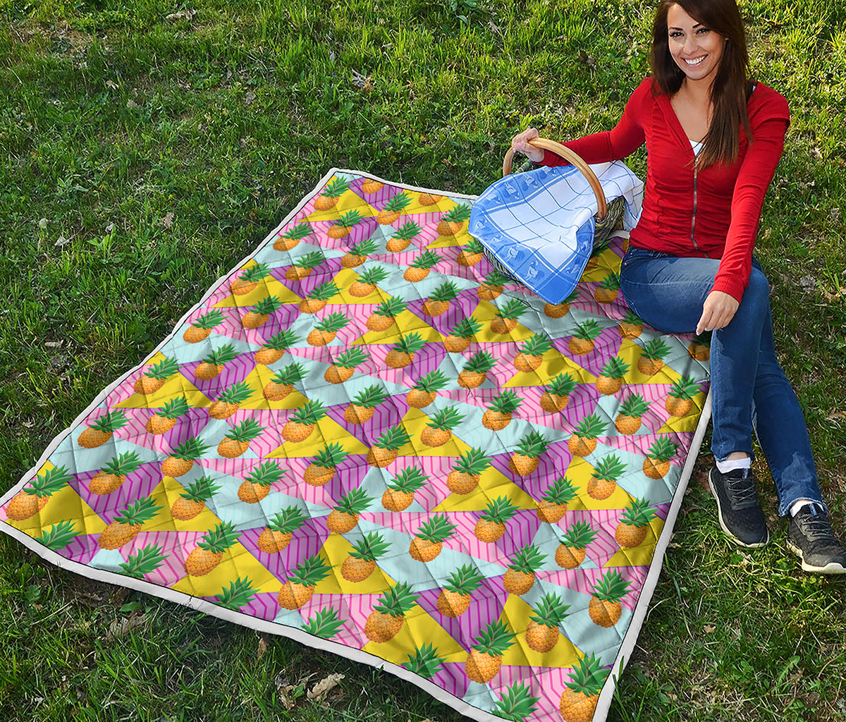 Zigzag Pineapple Pattern Print Quilt