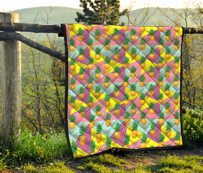 Zigzag Pineapple Pattern Print Quilt