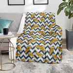 Zigzag Pizza Pattern Print Blanket