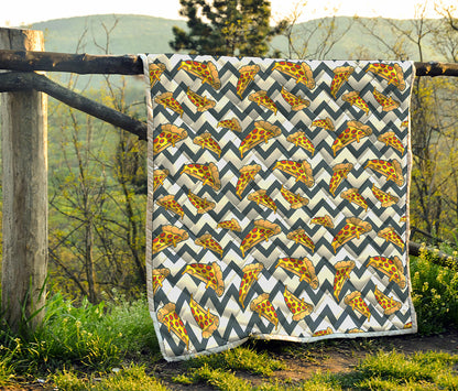 Zigzag Pizza Pattern Print Quilt