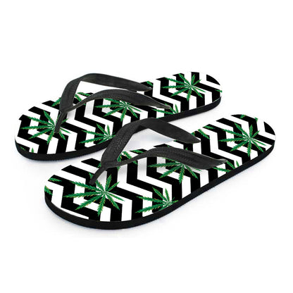 Zigzag Weed Pattern Print Flip Flops