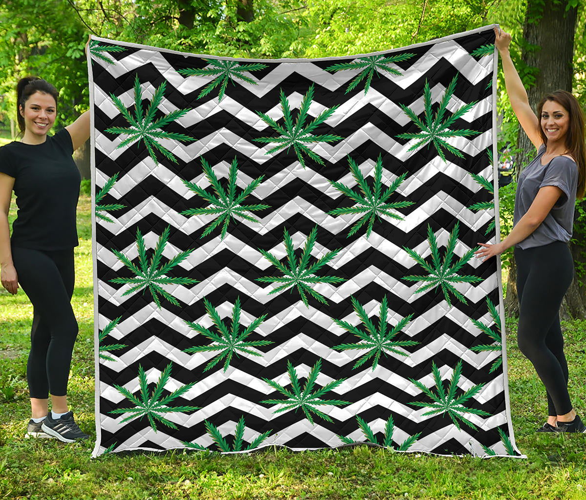 Zigzag Weed Pattern Print Quilt