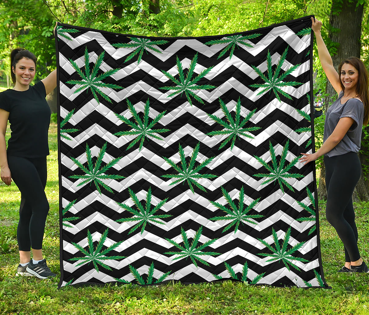 Zigzag Weed Pattern Print Quilt
