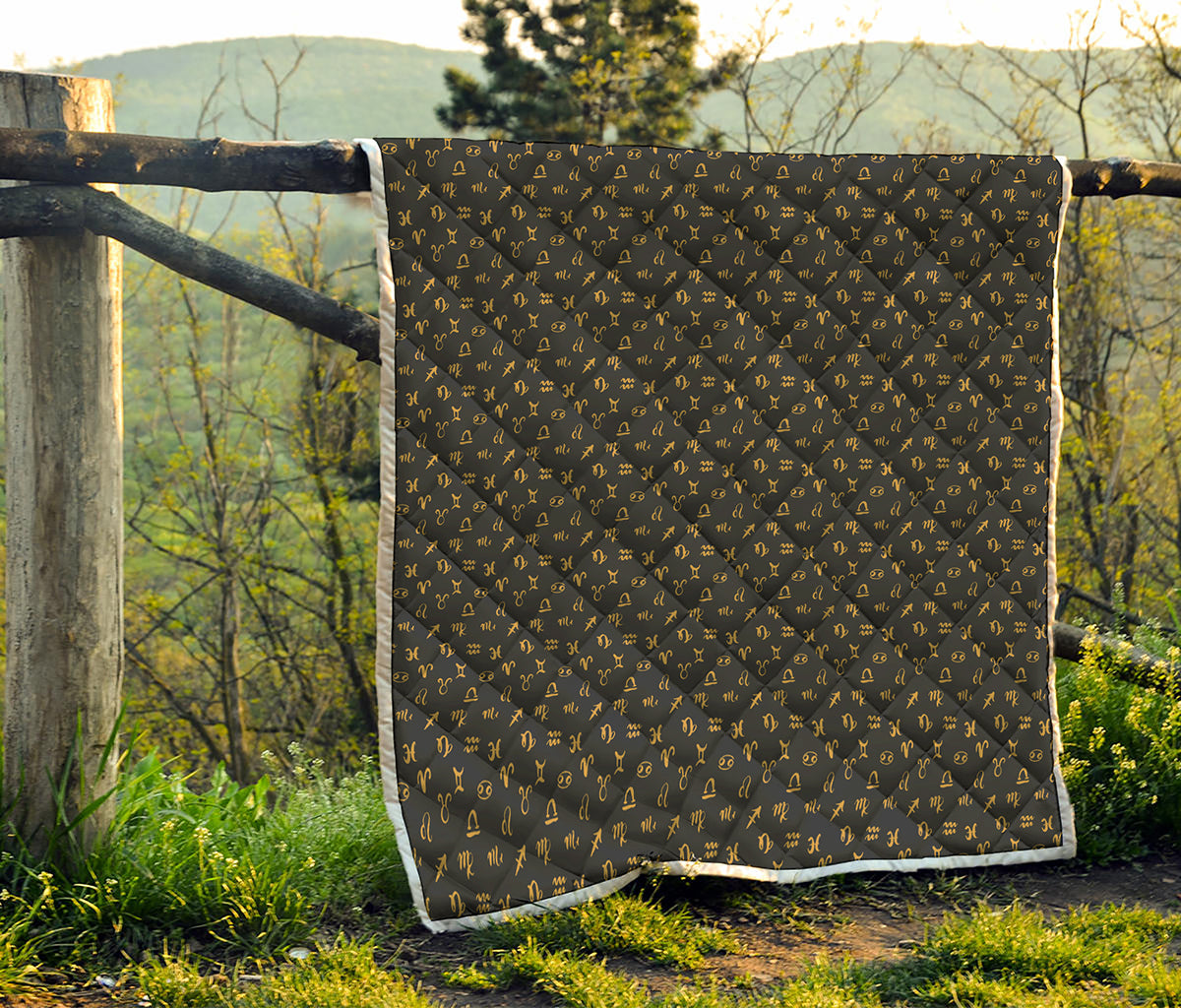 Zodiac Astrological Signs Pattern Print Quilt