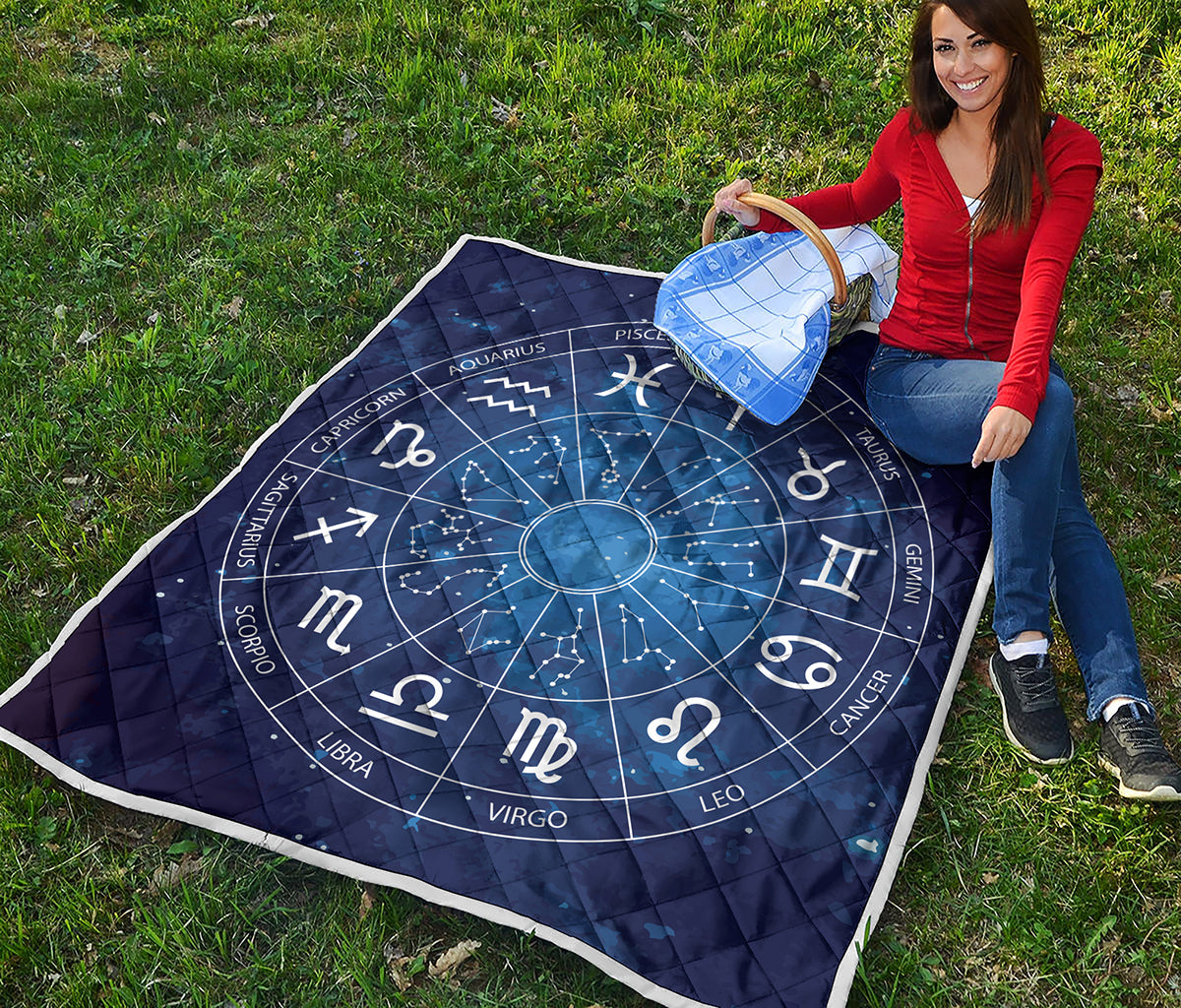 Zodiac Signs Wheel Print Quilt