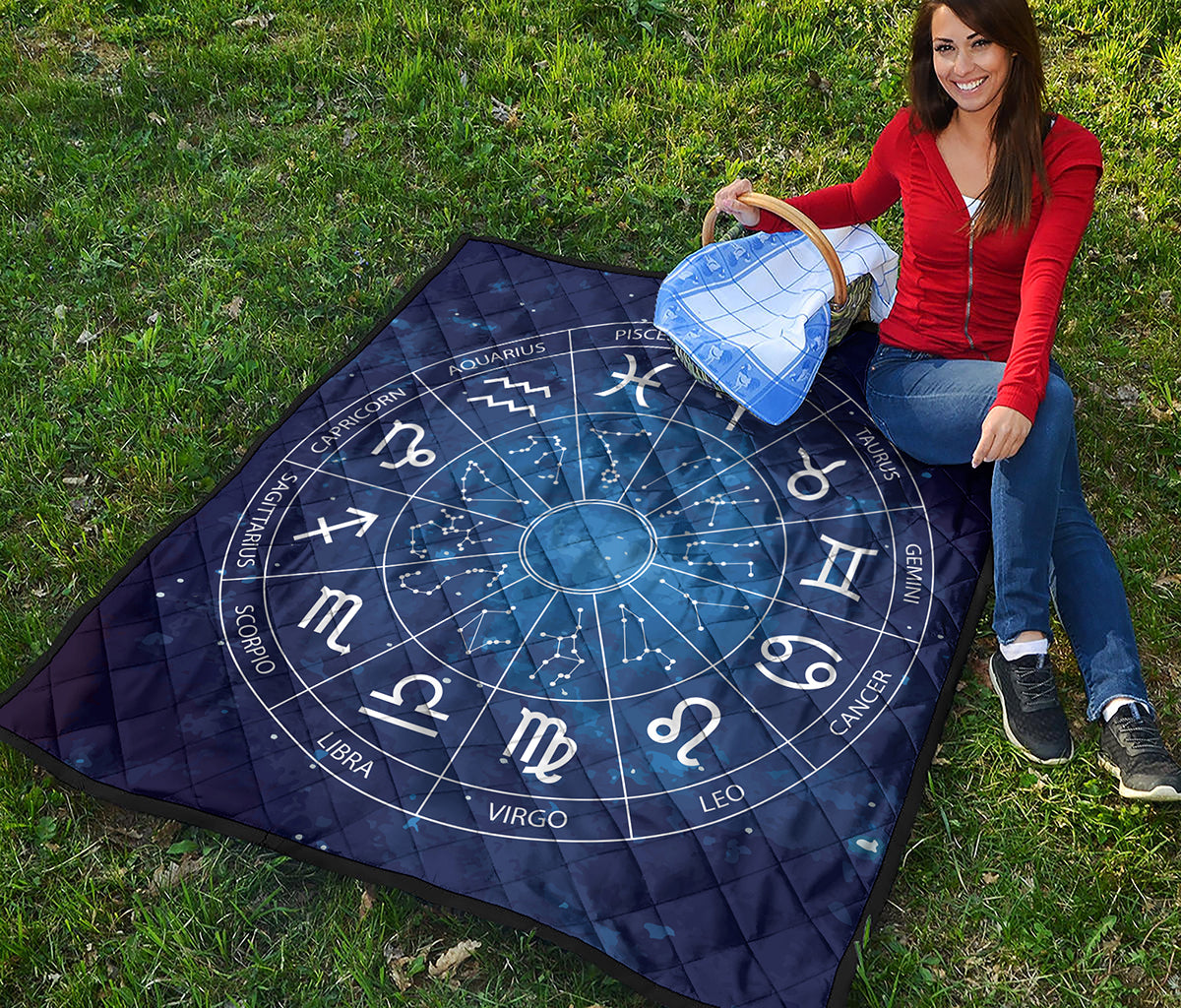 Zodiac Signs Wheel Print Quilt