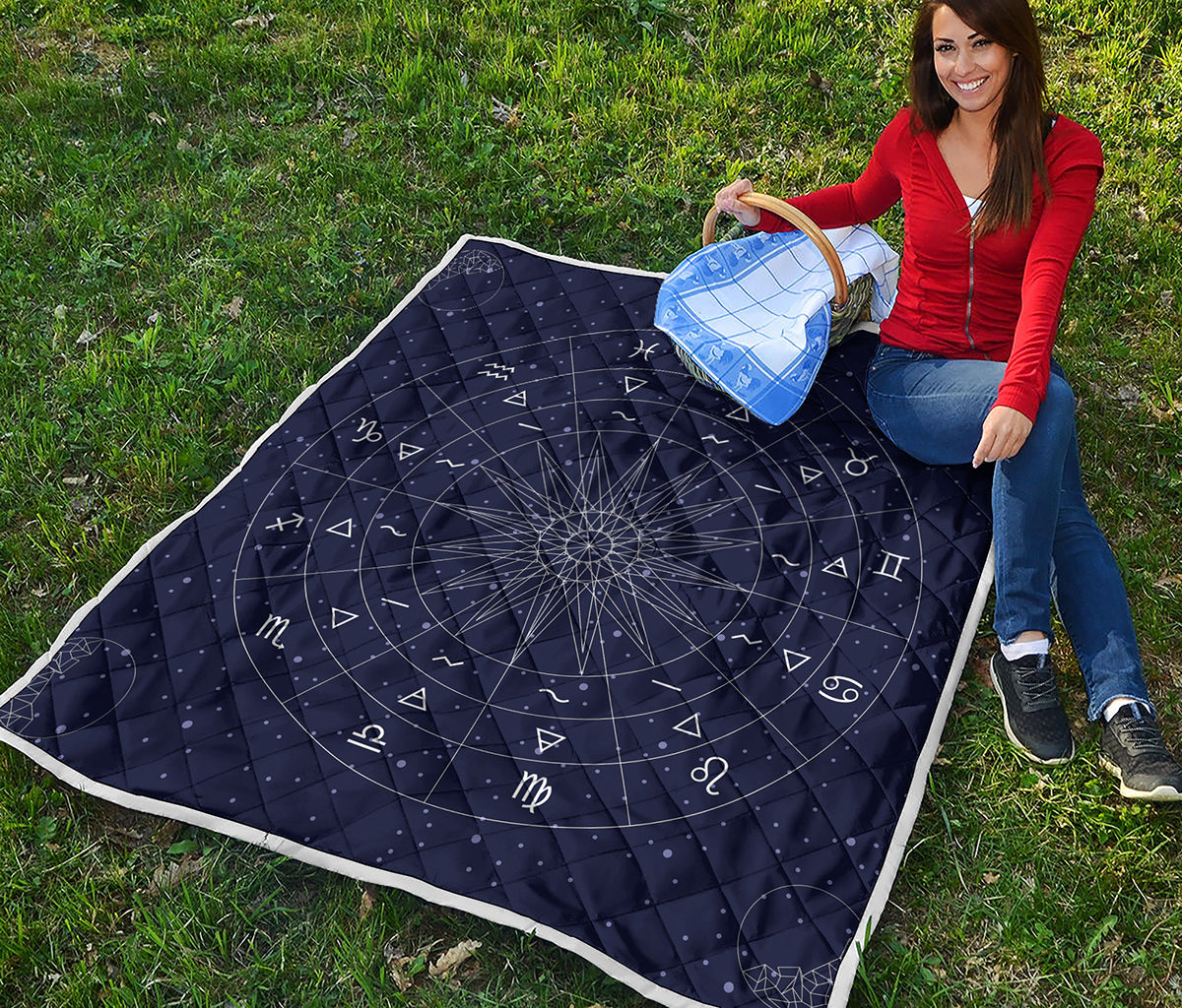 Zodiac Symbols Circle Print Quilt