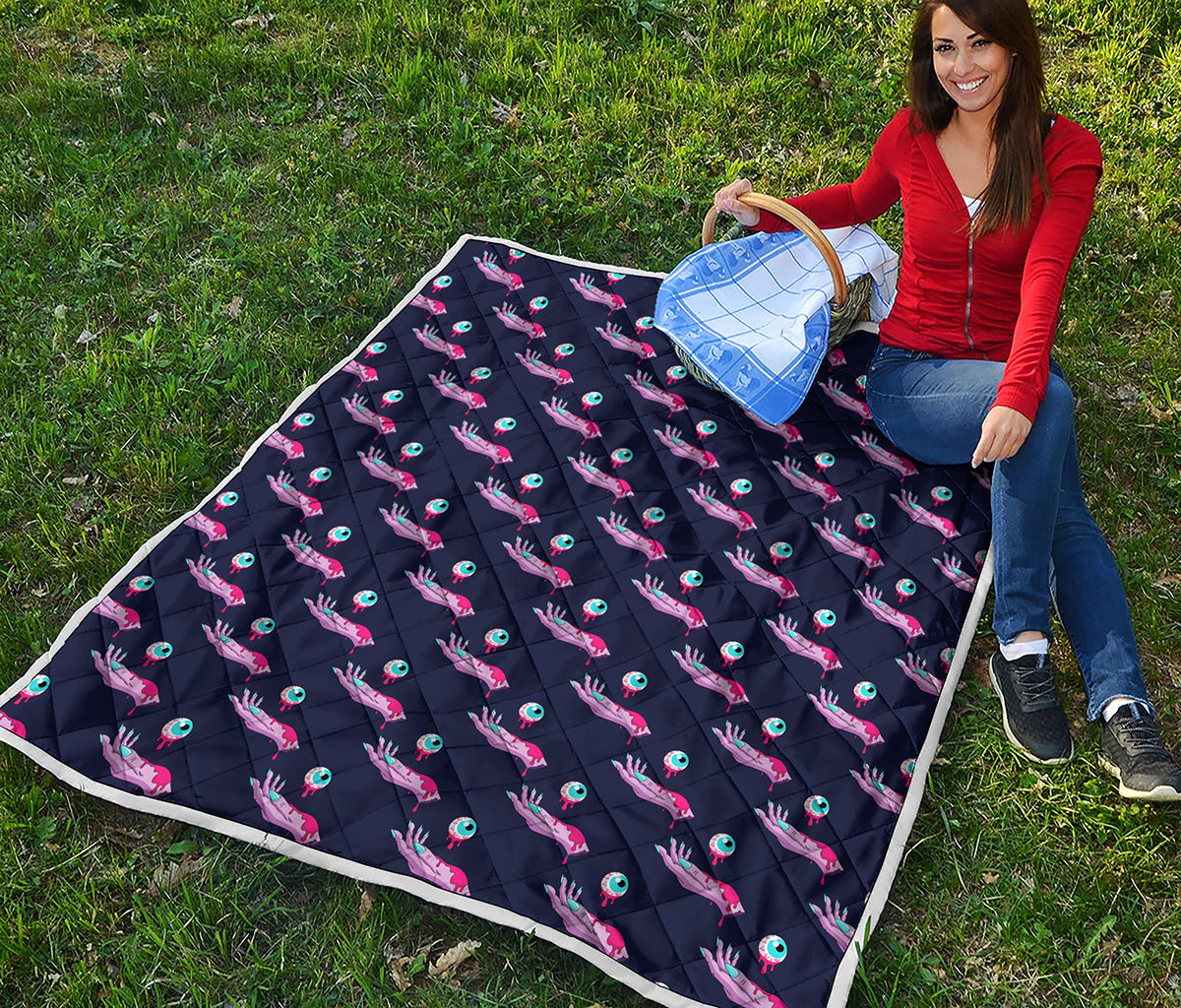 Zombie Eyeball Pattern Print Quilt
